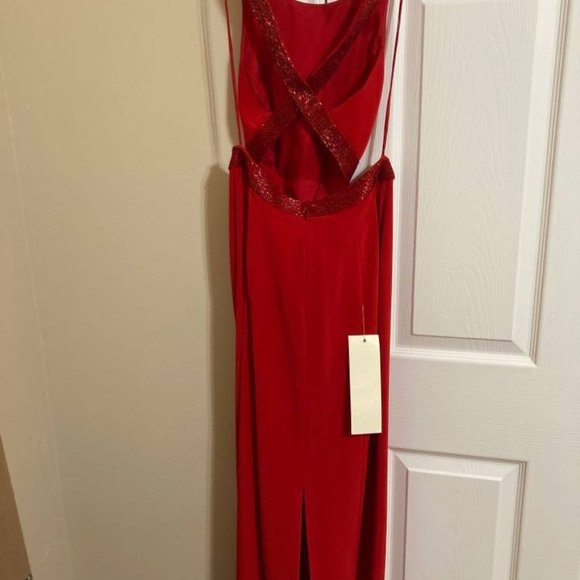 NWT Cache elegant, stunning red dress with sequins - Picture 3 of 7